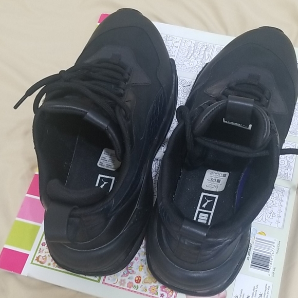 Puma sneakers - Picture 2 of 10